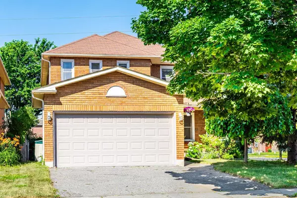 22 Deverell ST, Whitby, ON L1R 1W4