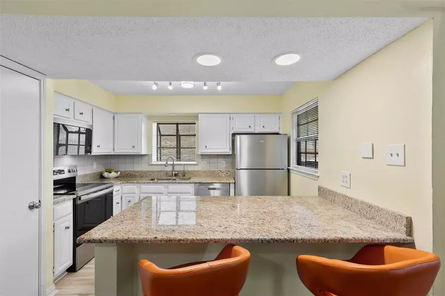 15221 Berry Trail #807, Dallas, TX 75248
