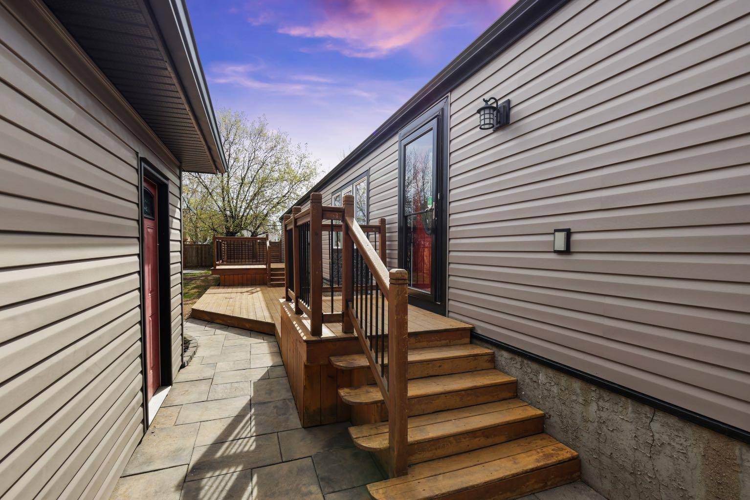 Strathmore, AB T1P 1E8,946 Briarwood CRES