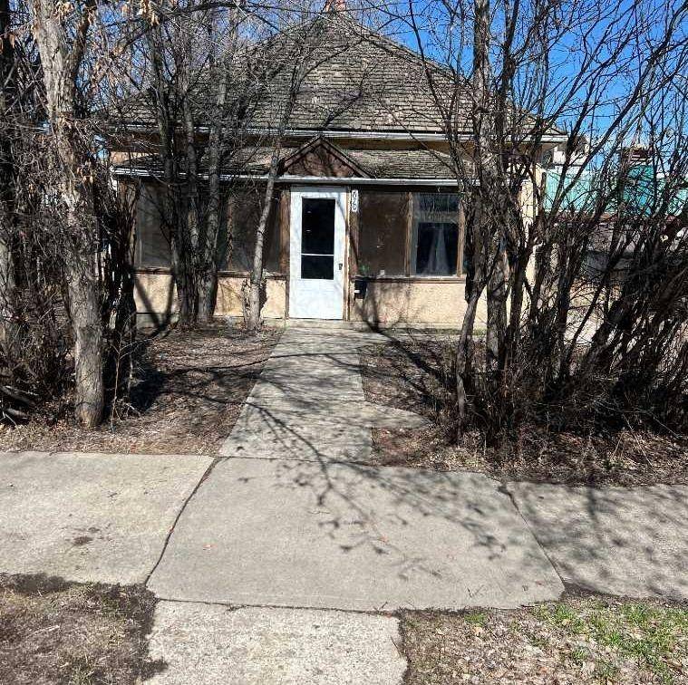 Medicine Hat, AB T1A1M3,670 8 ST SE