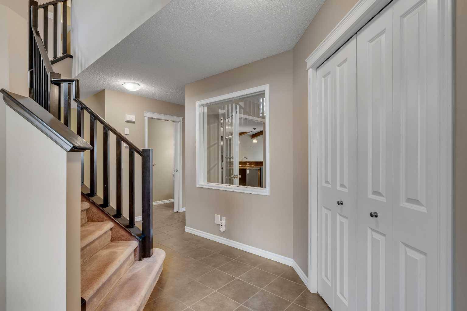 Calgary, AB T2Z 4W5,411 New Brighton PL SE