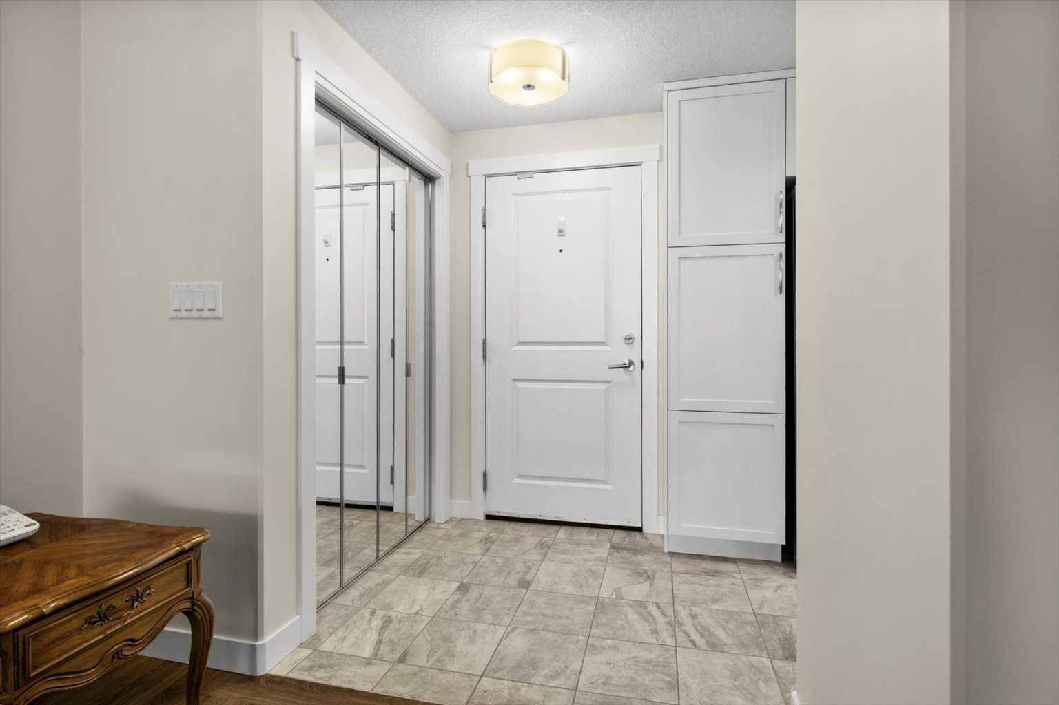 Calgary, AB T3A 2Y1,32 Varsity Estates CIR NW #501