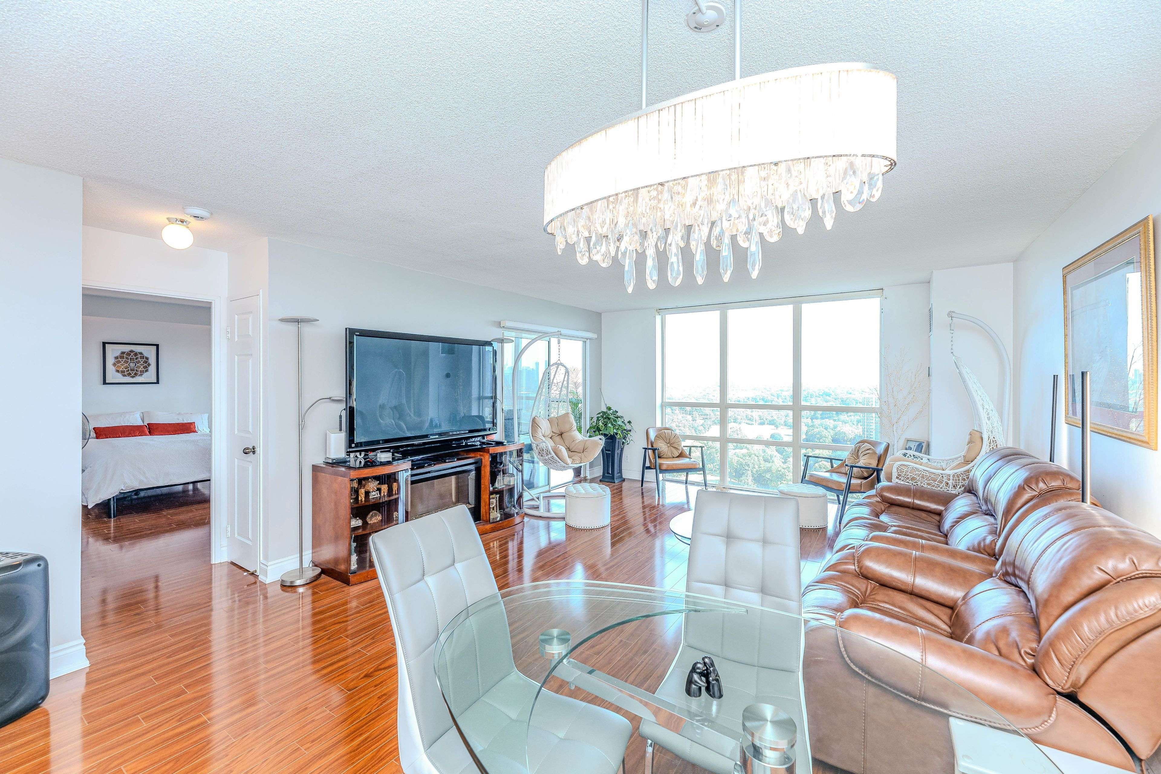 Toronto C11, ON M3C 3P4,205 Wynford DR #2004