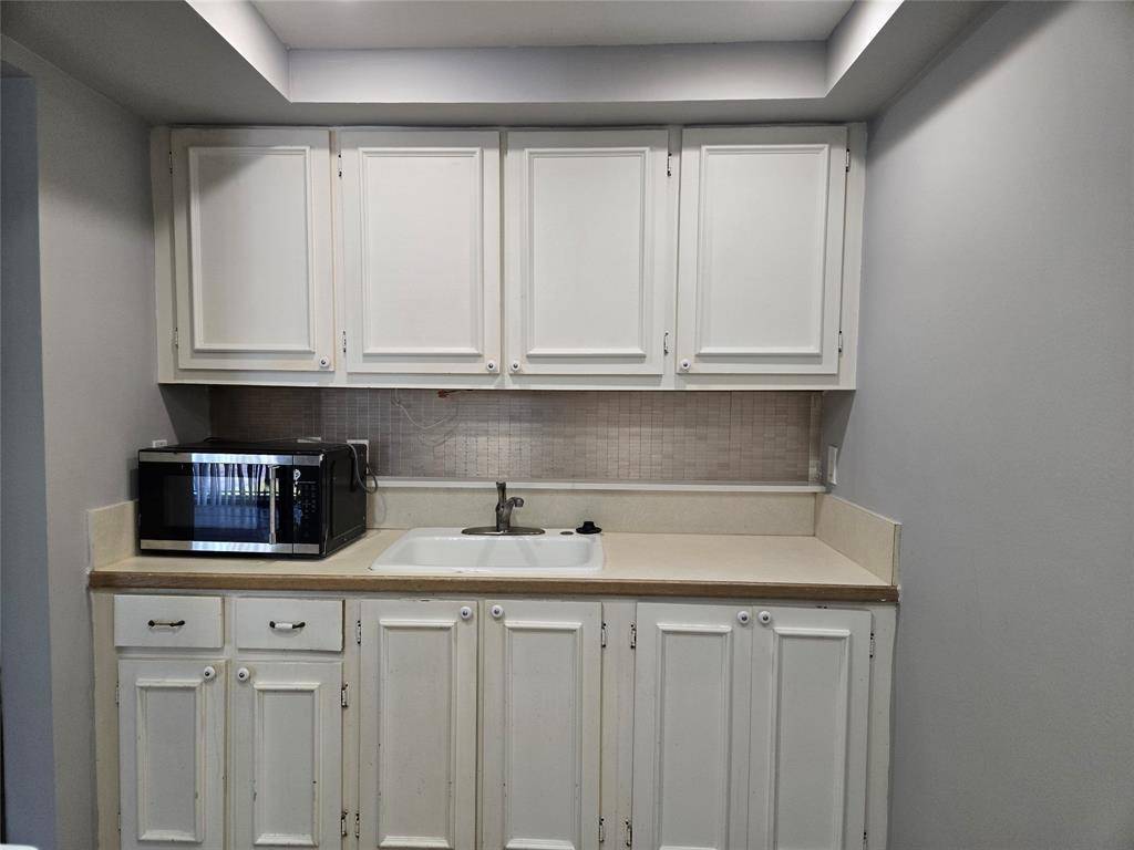 Palm Springs, FL 33406,1815 Fairview Villas Drive #3