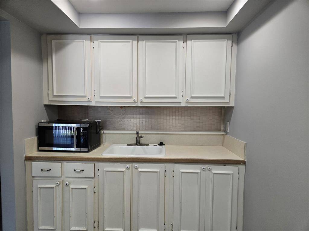 Palm Springs, FL 33406,1815 Fairview Villas Drive #3