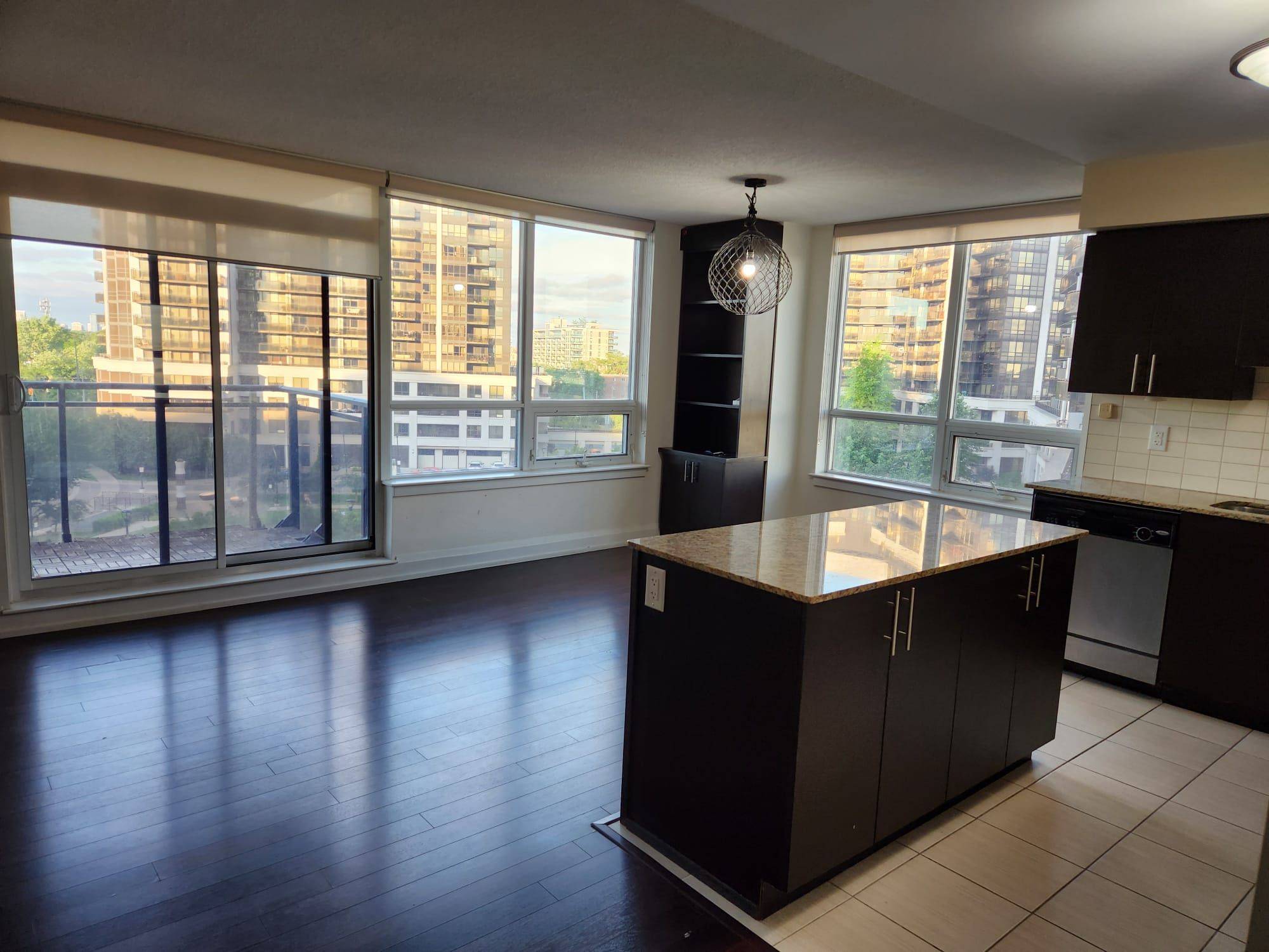 Toronto W05, ON M3J 0G5,55 De Boers DR #504