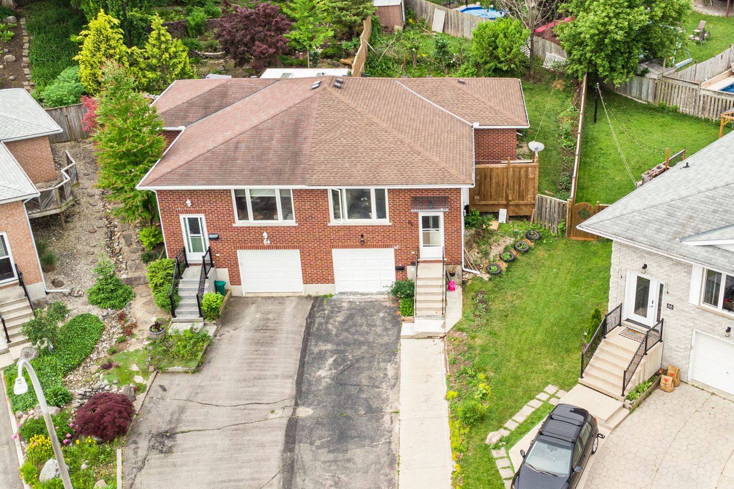 86 Old Huron CT, Kitchener, ON N2R 1L7