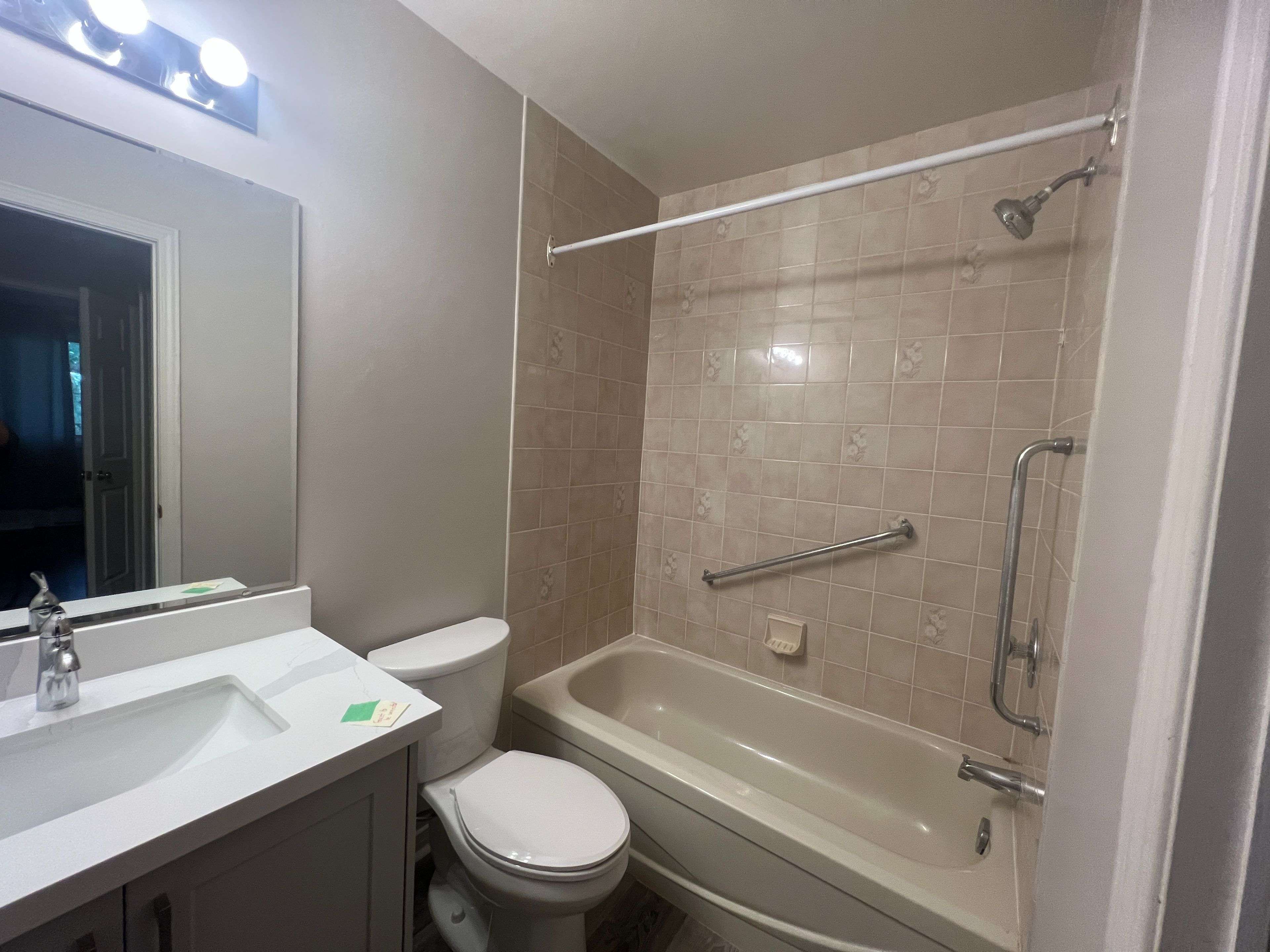 Peterborough North, ON K9L 1T1,36 Champlain CRES #28