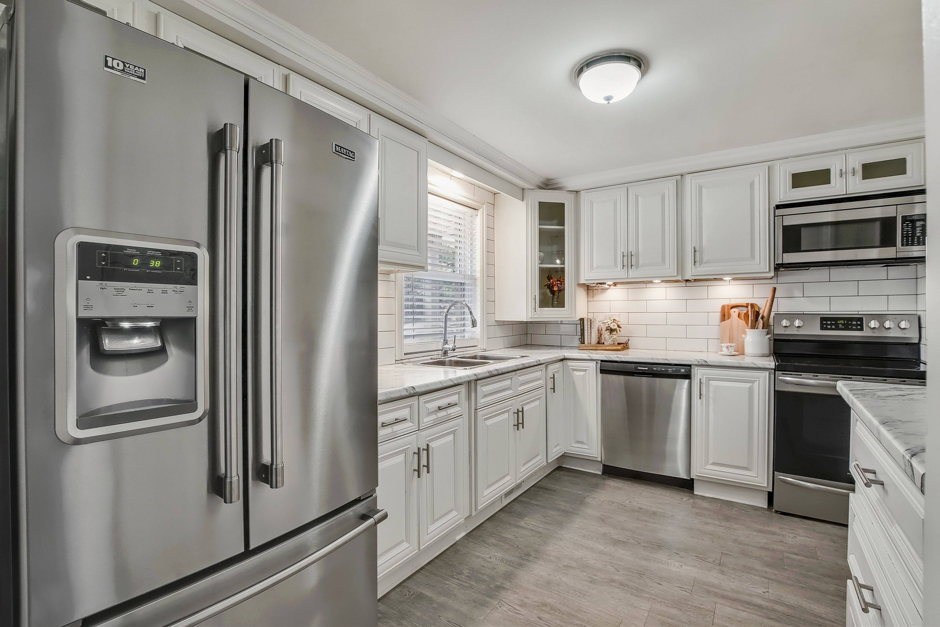 Cambridge, ON N1P 1A4,103 Ironstone DR