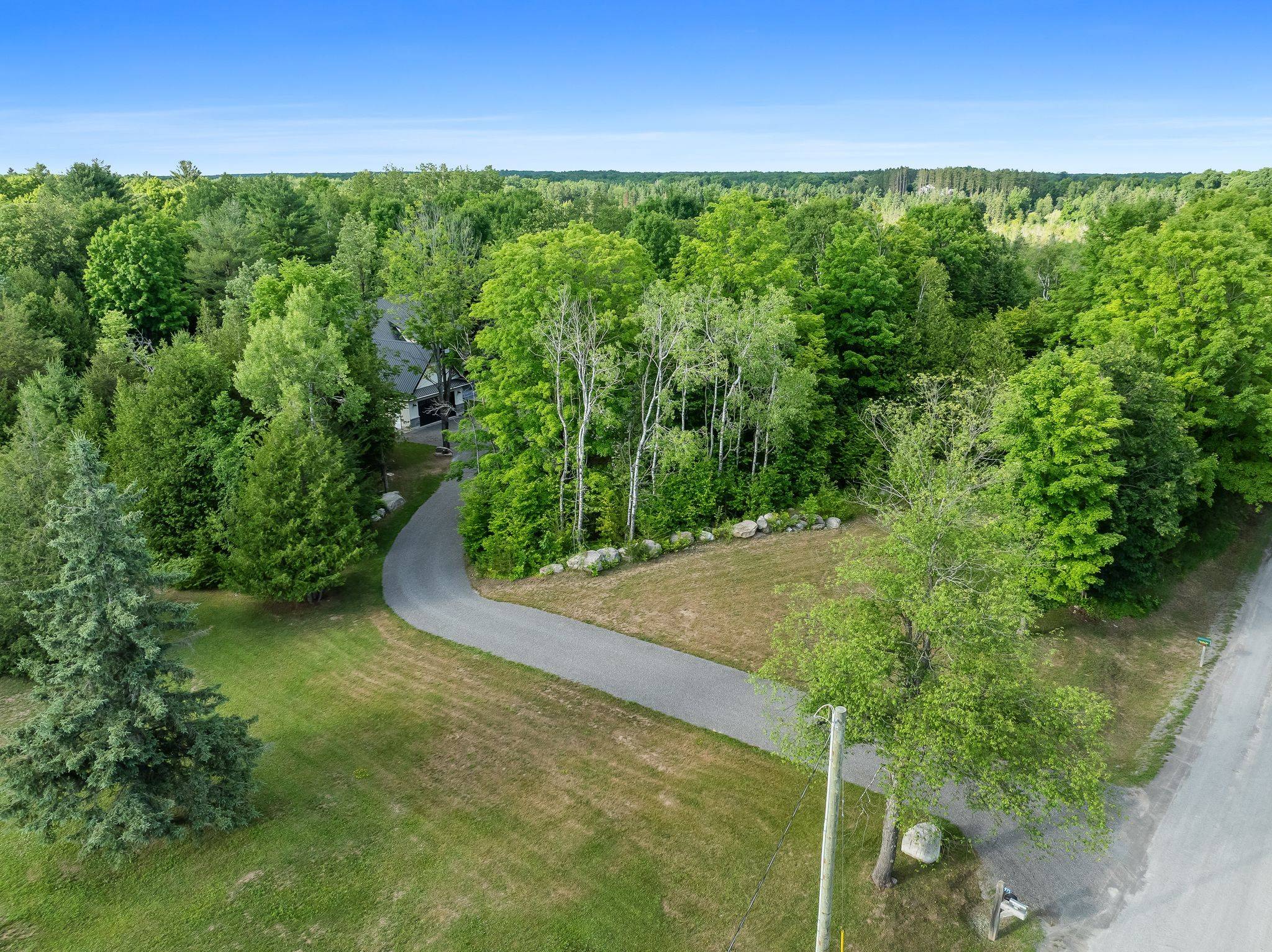 Centre Hastings, ON K0K 2K0,975 Ray RD