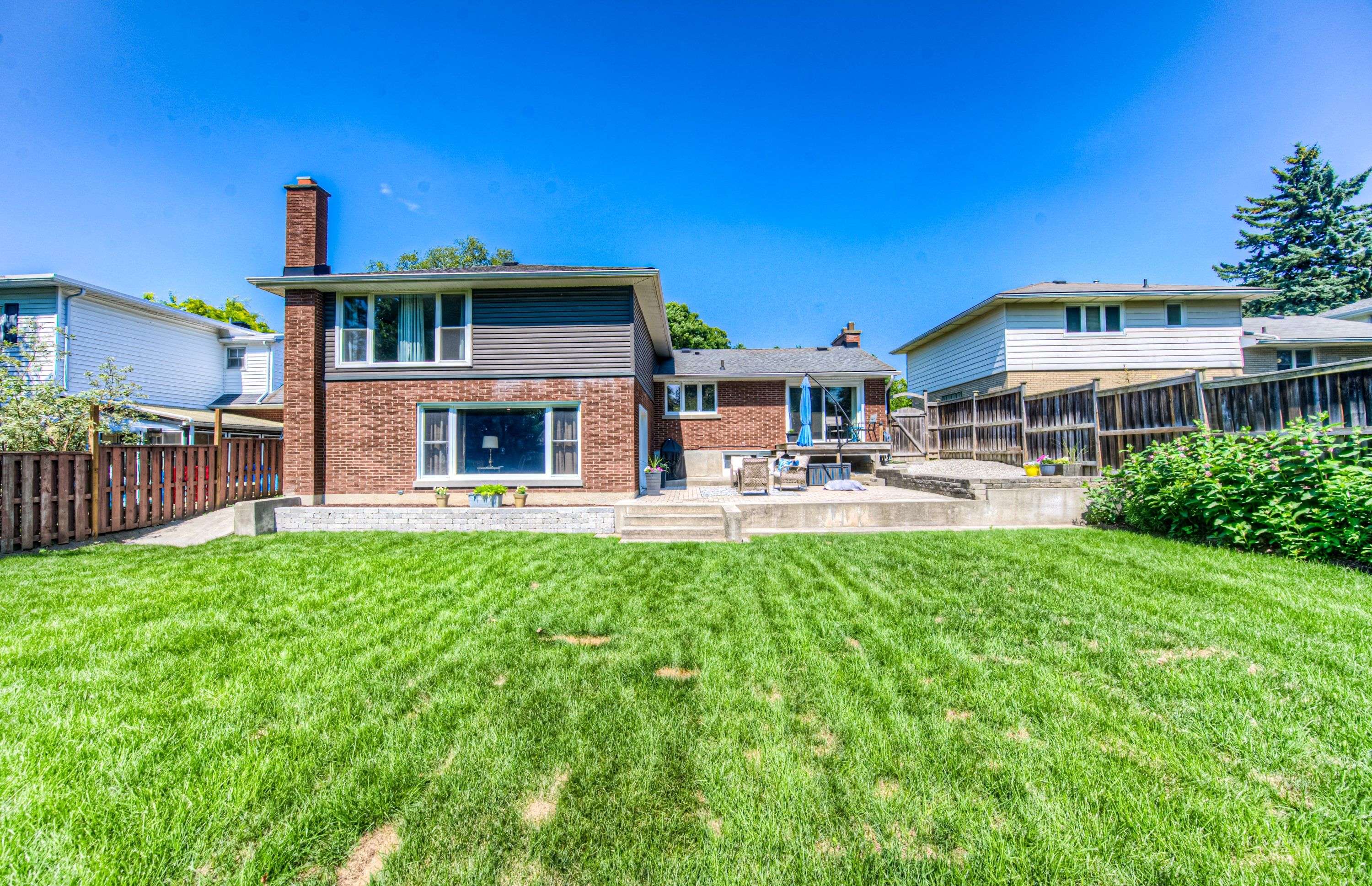 Waterloo, ON N2J 2C7,85 Braeside AVE