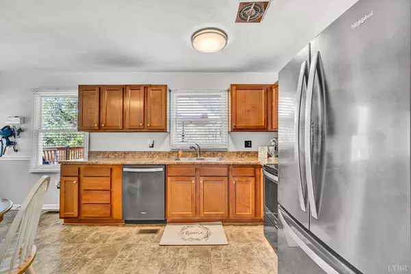 Vinton, VA 24179,2080 Shady Run Rd