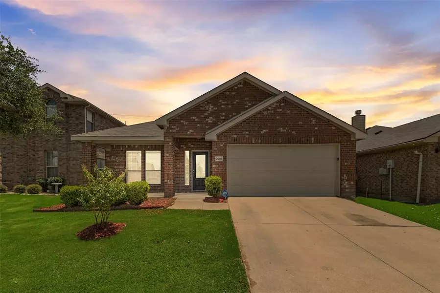2046 Dripping Springs Drive, Forney, TX 75126