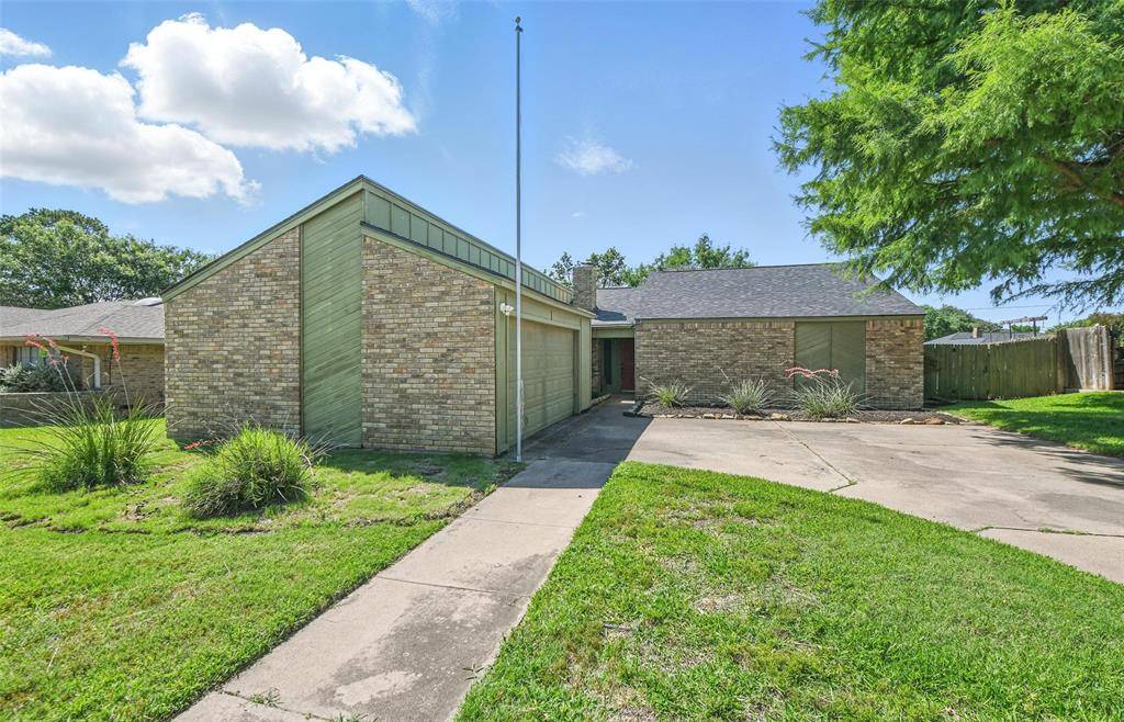 Trophy Club, TX 76262,1111 Wilshire Drive