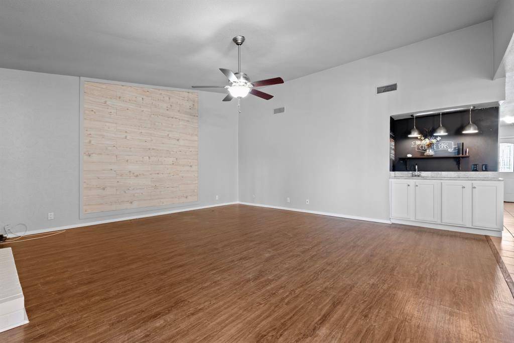 Arlington, TX 76006,1900 Lavon Creek Lane