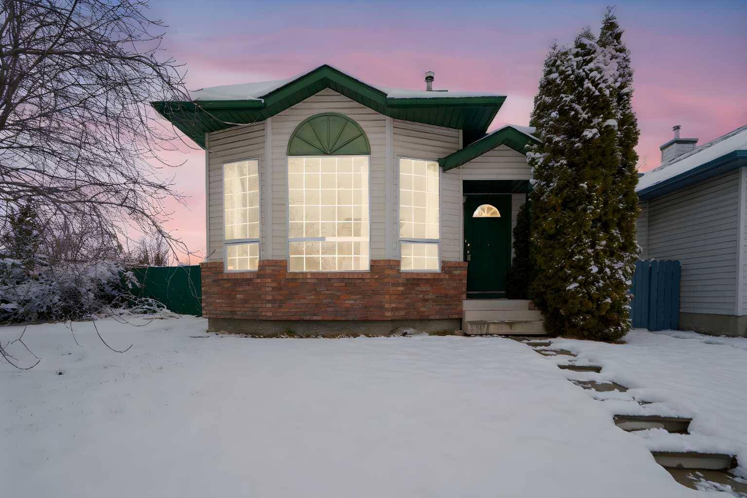 153 Harvest Gold CIR Northeast, Calgary, AB T3K 4H4