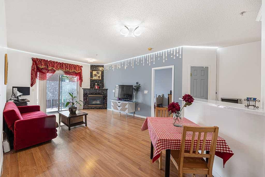 Calgary, AB T2R 0L9,126 14 AVE Southwest #423