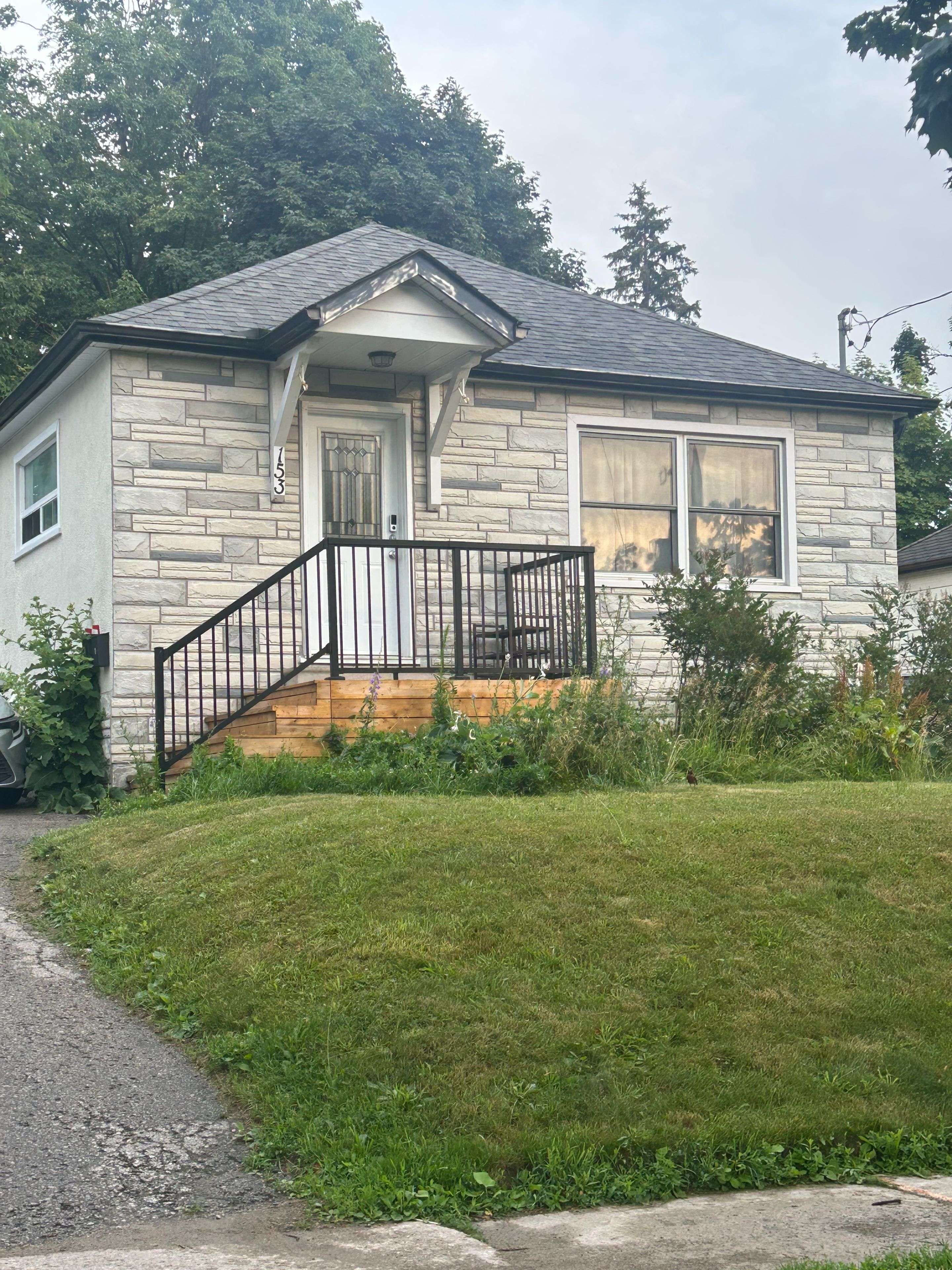 Barrie, ON L4M 1R9,153 Codrington ST #BSMT