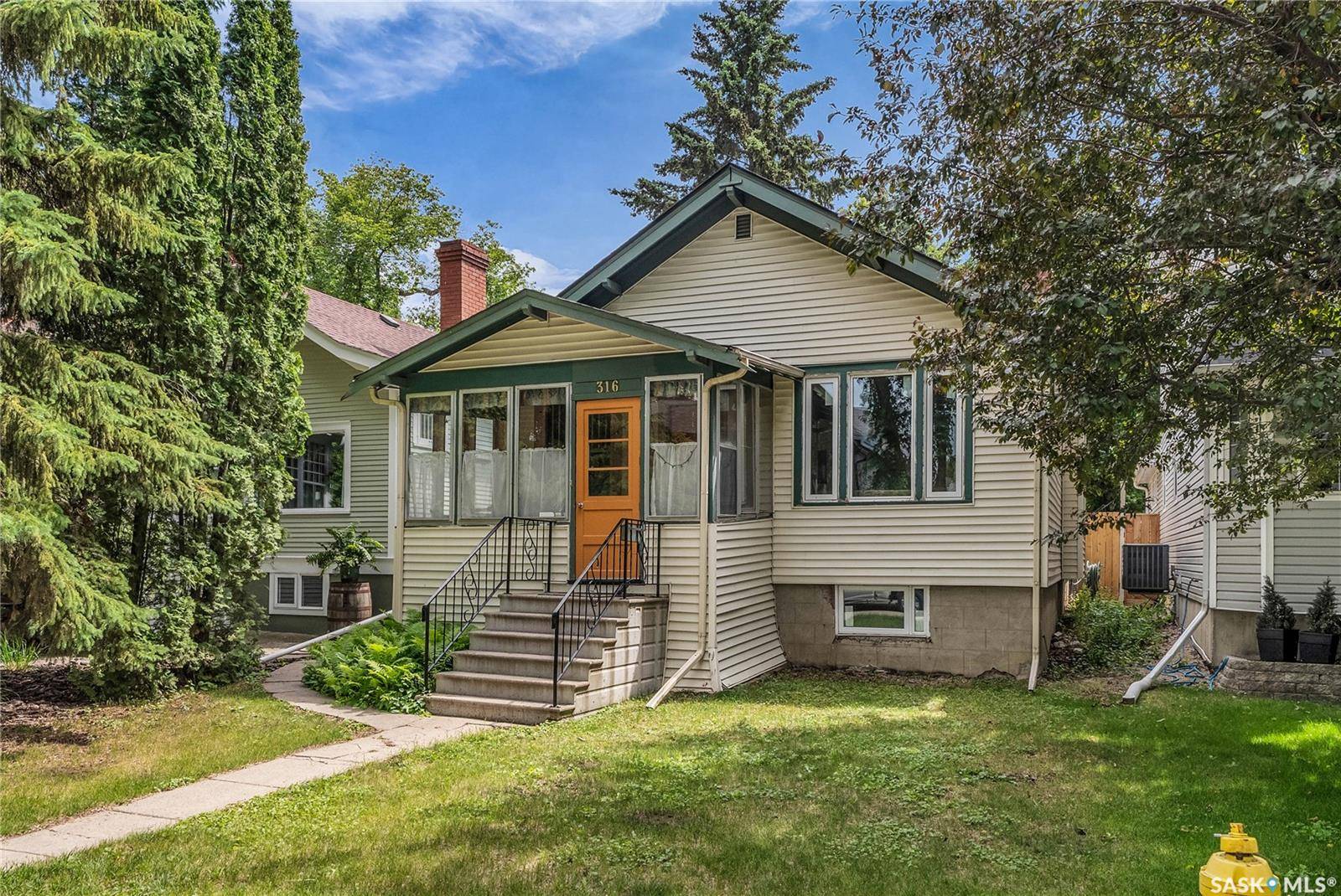 Saskatoon, SK S7N 0C7,316 10th STREET E