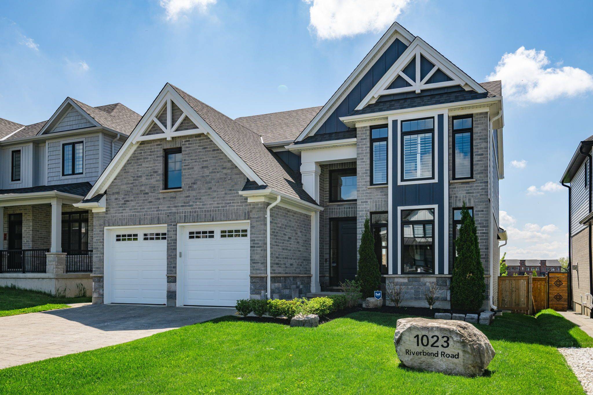 1023 Riverbend RD, London South, ON N6K 4Z3