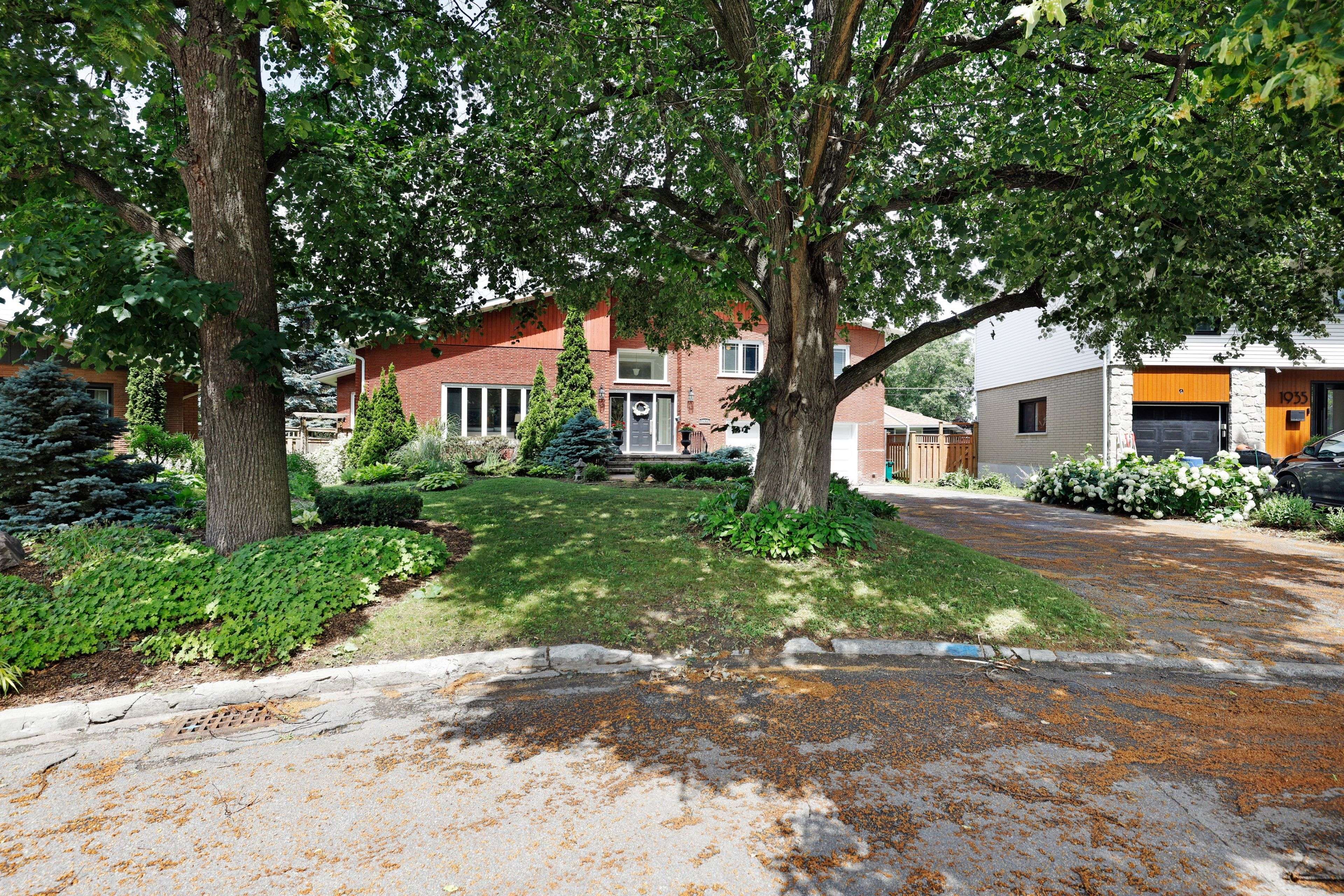 Carlingwood - Westboro And Area, ON K2A 1A8,1939 Wembley AVE