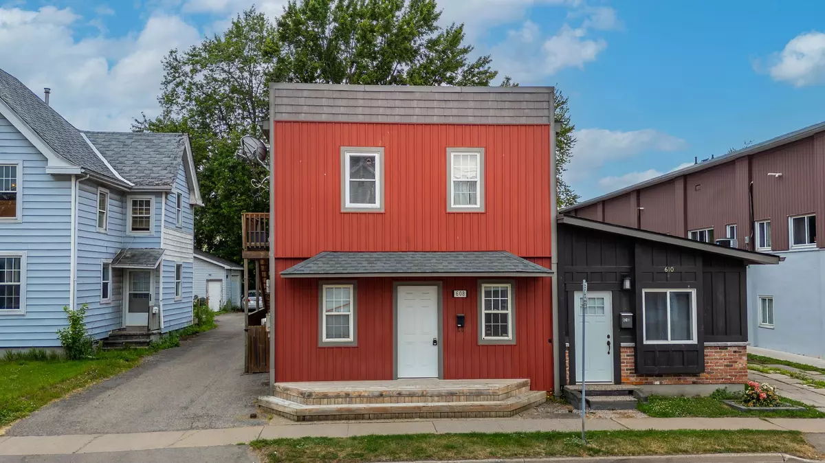 Port Colborne, ON L3K 4H7,608 King ST