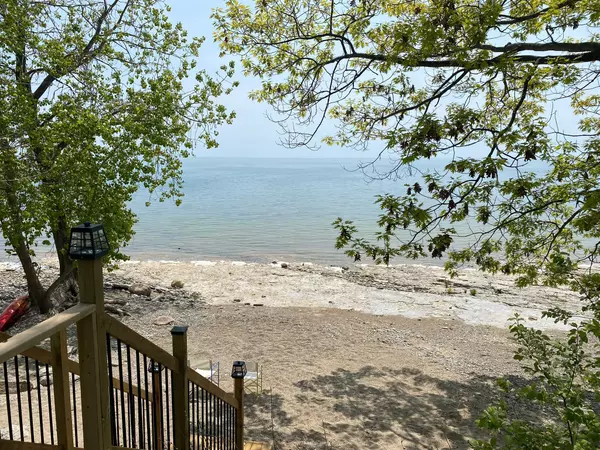 Haldimand, ON N0A 1P0,291 Lakeshore RD N