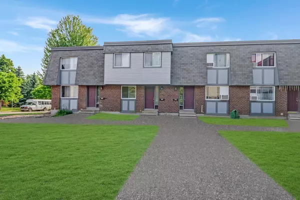 3036 Fairlea CRES W #-, Hunt Club - South Keys And Area, ON K1V 8T7