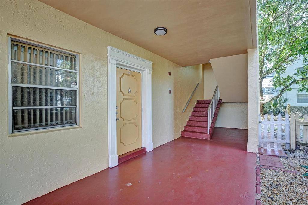 Lauderdale Lakes, FL 33319,3990 NW 42nd Ave #101