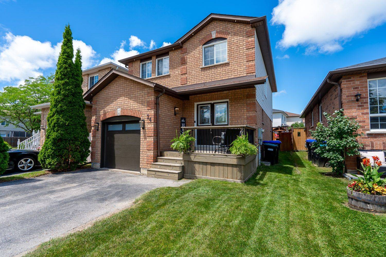 24 Kate Aitken CRES, New Tecumseth, ON L0G 1A0