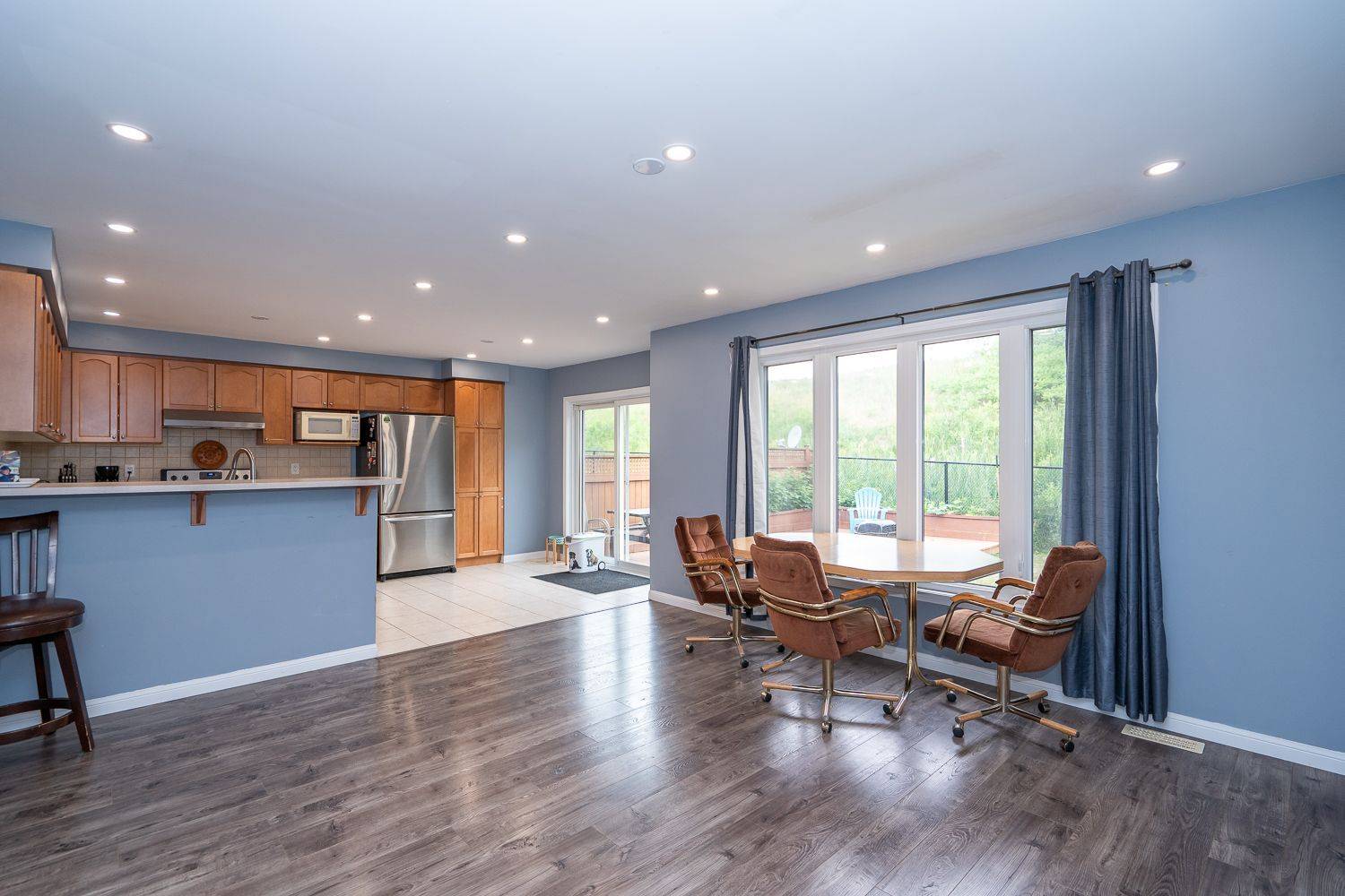 New Tecumseth, ON L9R 0E6,38 Steele ST