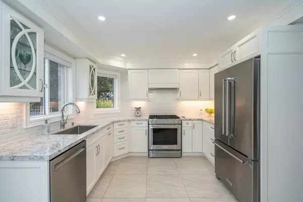 New Tecumseth, ON L9R 1Z6,295 Tupper BLVD