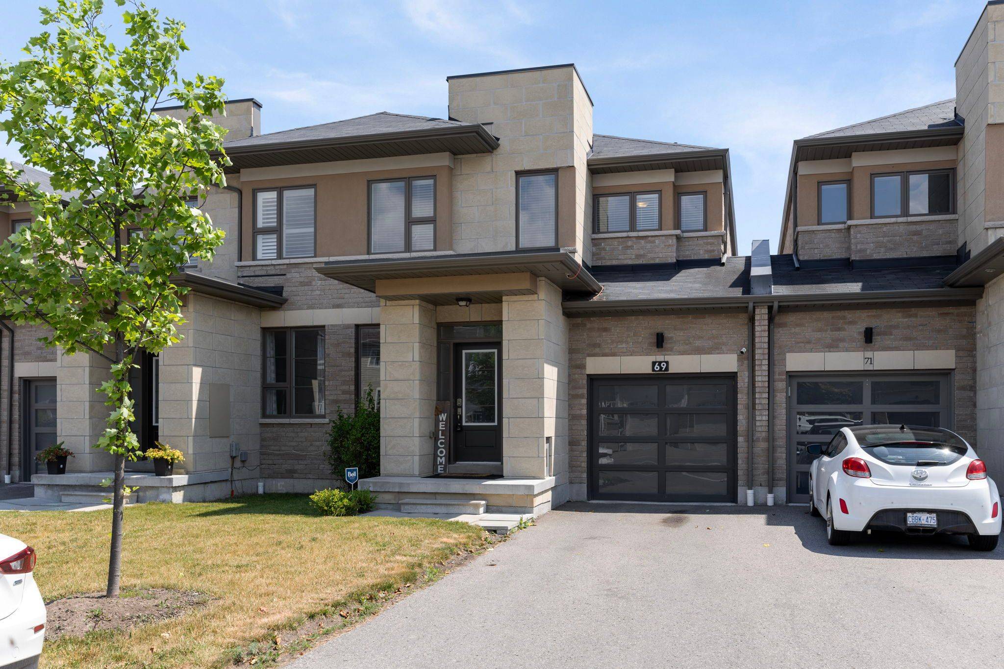 69 Barrister AVE, Whitby, ON L1R 0N3