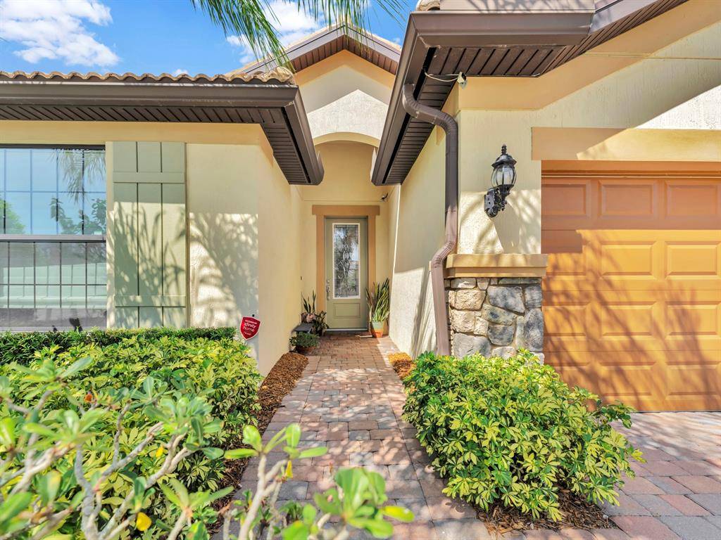 Vero Beach, FL 32967,5205 Turtle Creek Cir