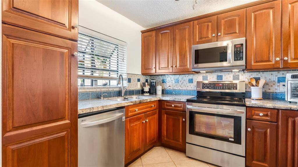 Deerfield Beach, FL 33442,409 Republic Ct #409