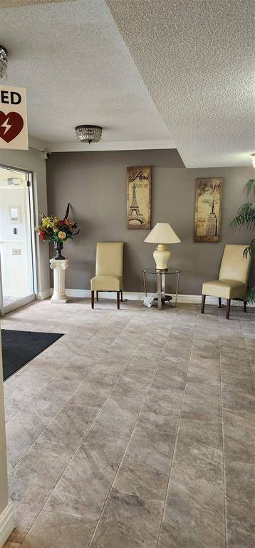 4851 NW 21st #109, Lauderhill, FL 33313
