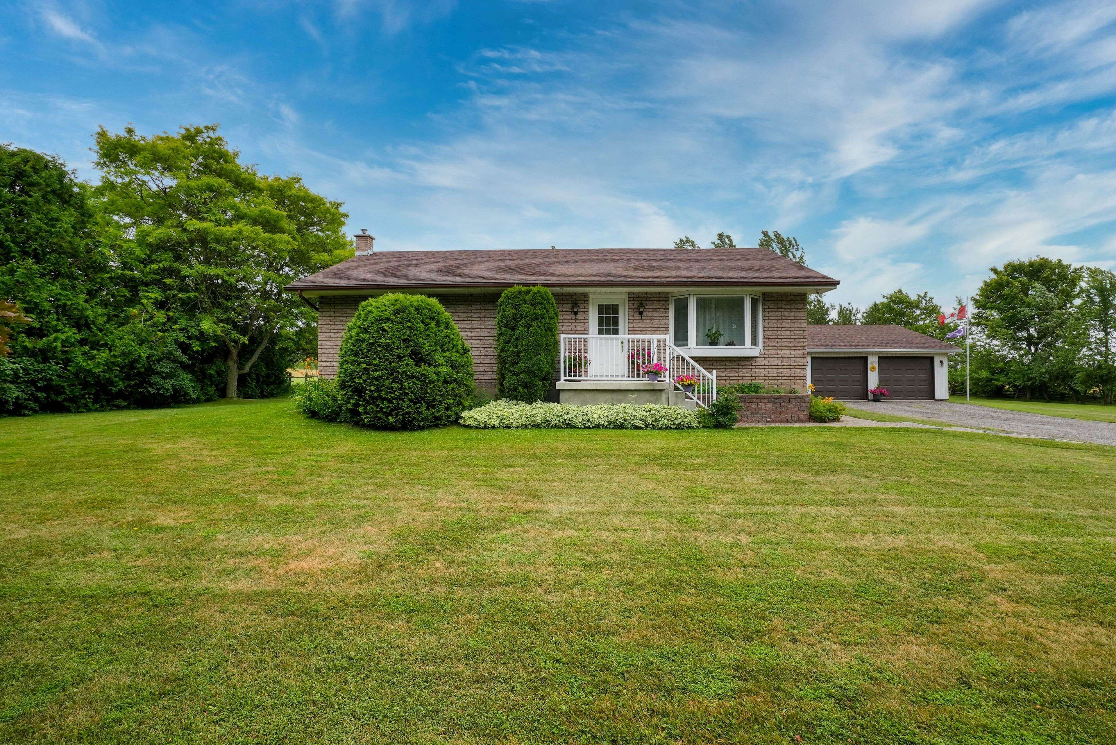 Springwater, ON L0L 1P0,1243 Flos Eight RD E