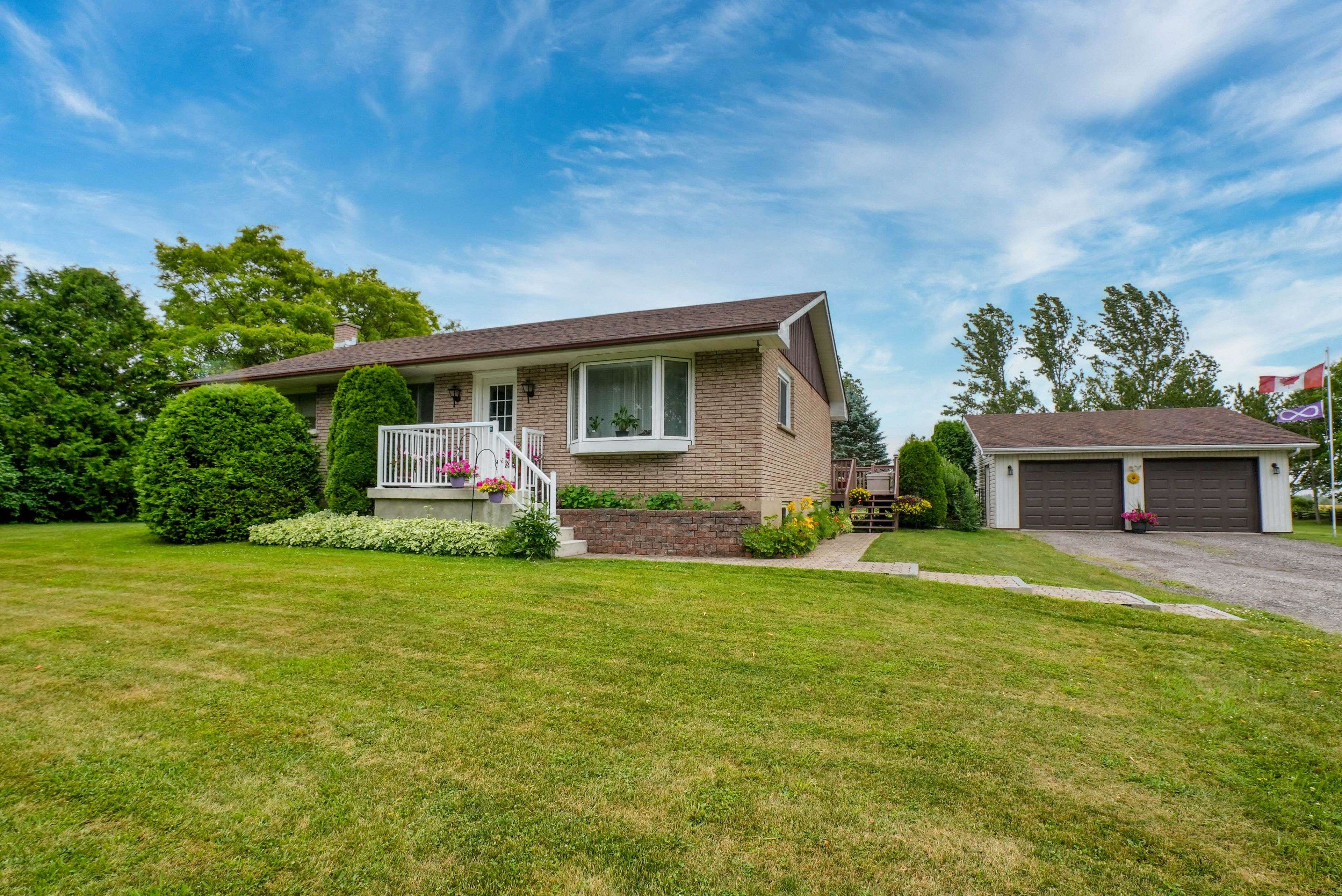 Springwater, ON L0L 1P0,1243 Flos Eight RD E