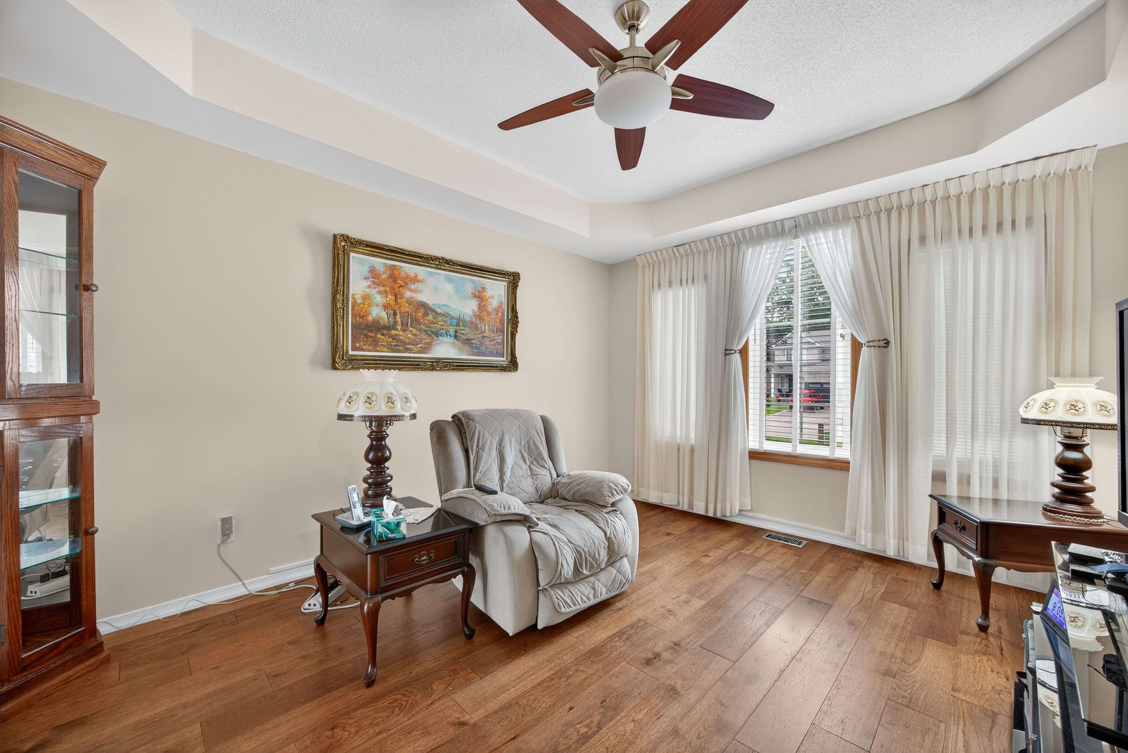 Barrie, ON L4M 6S3,73 Brighton RD