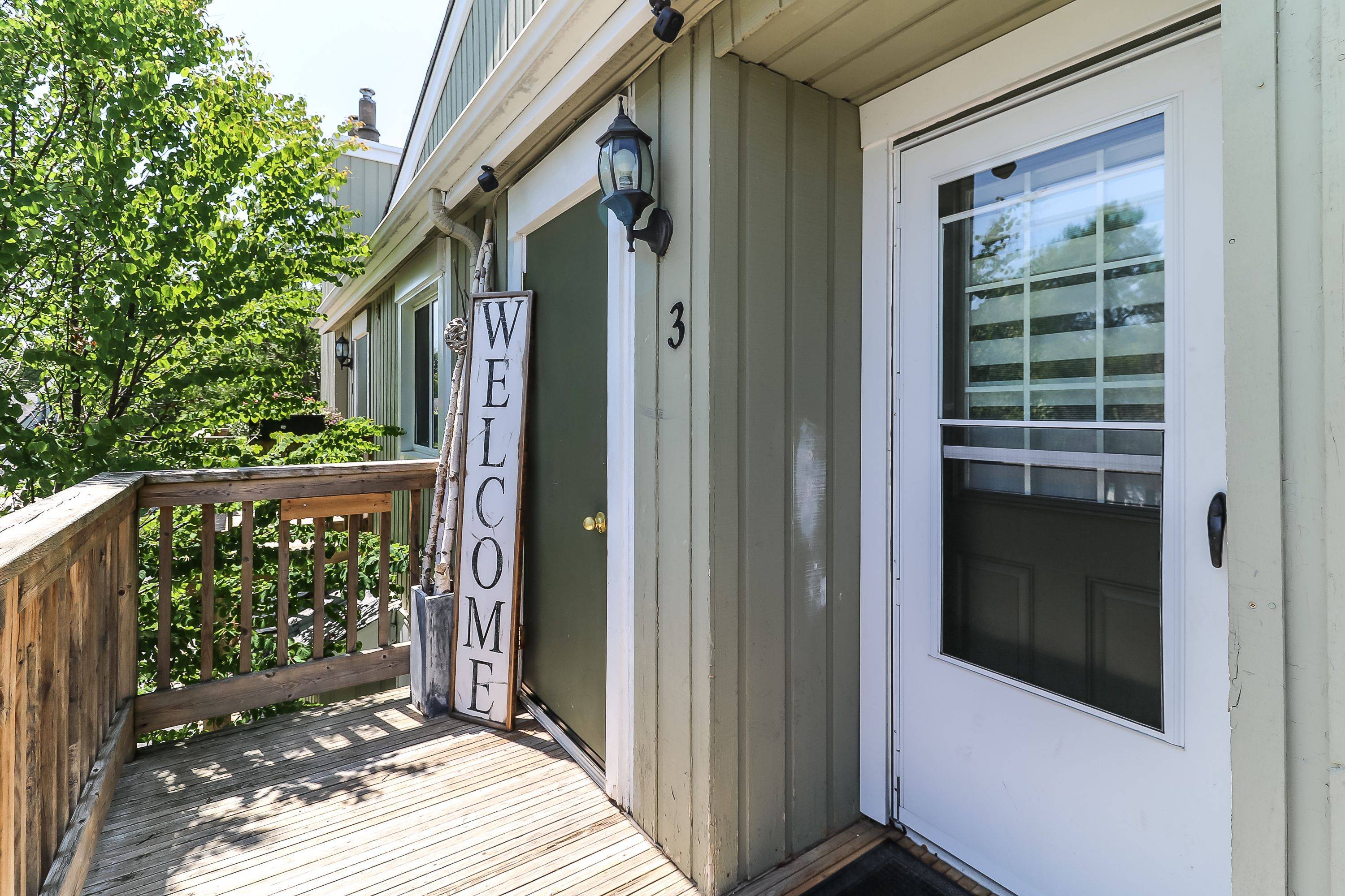 Collingwood, ON L9Y 5B4,15 Dawson DR #3