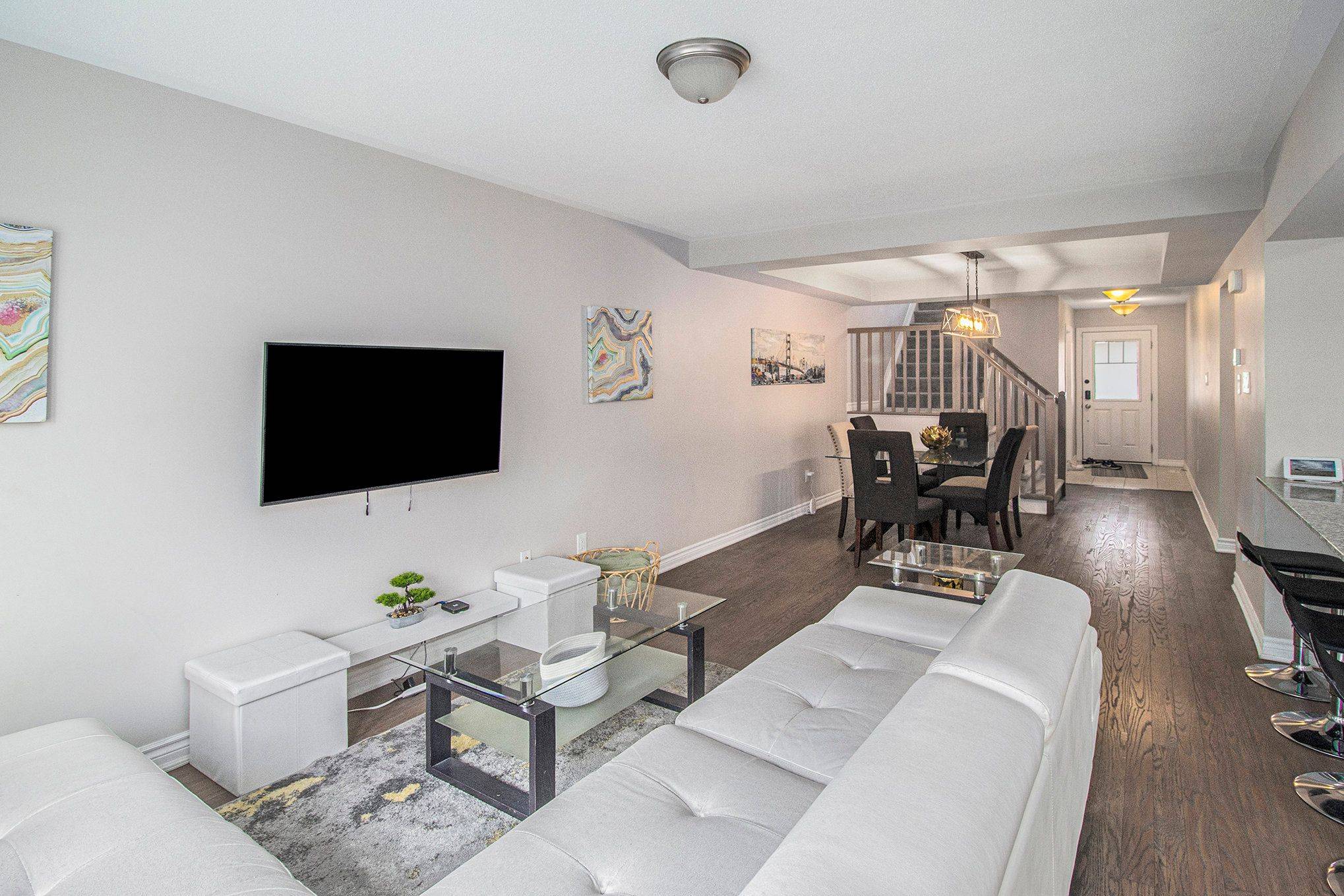 Kanata, ON K2M 0M2,132 Conifer Creek CIR