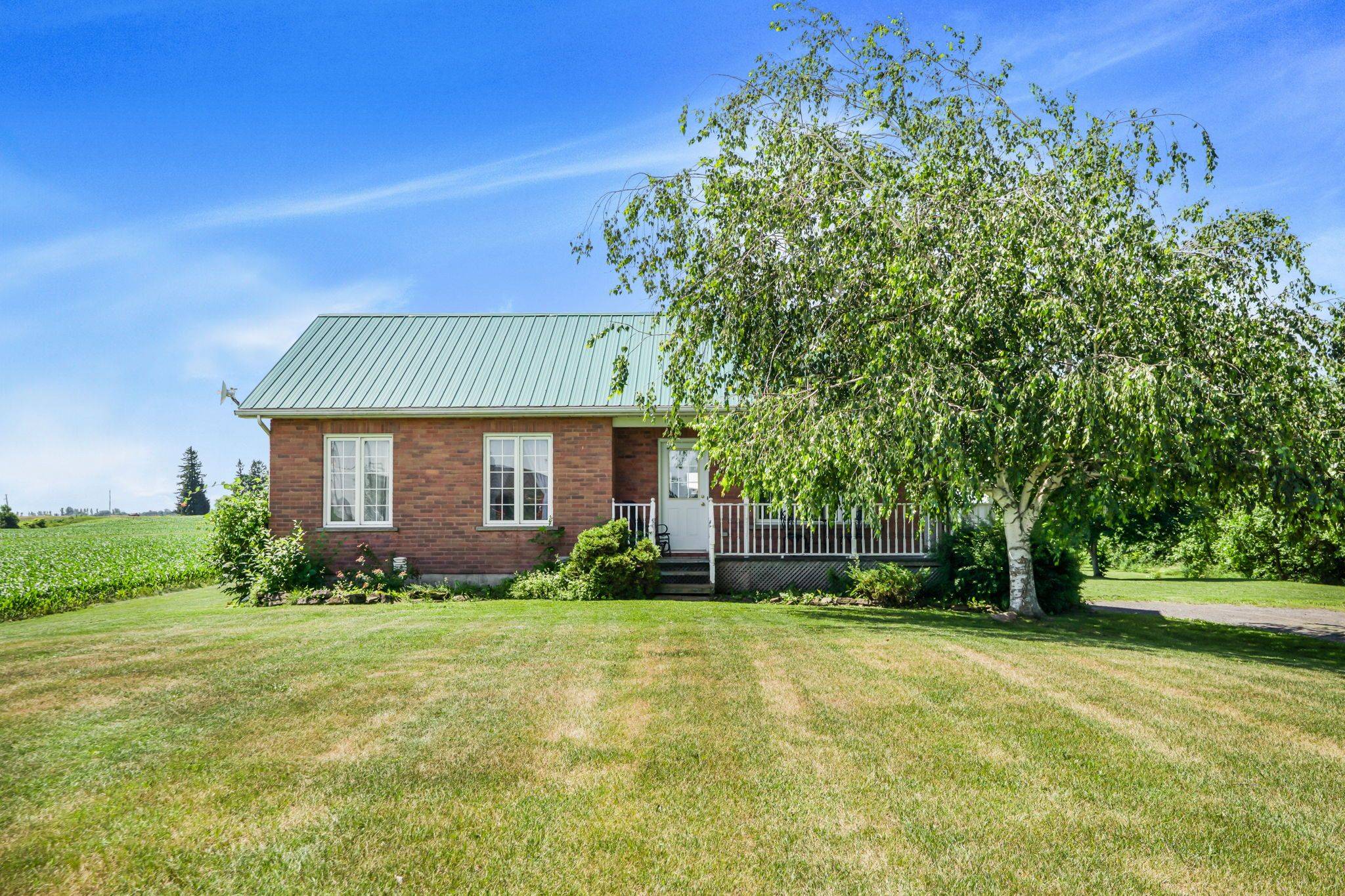 896 County Rd 18 RD, East Hawkesbury, ON K0B 1M0