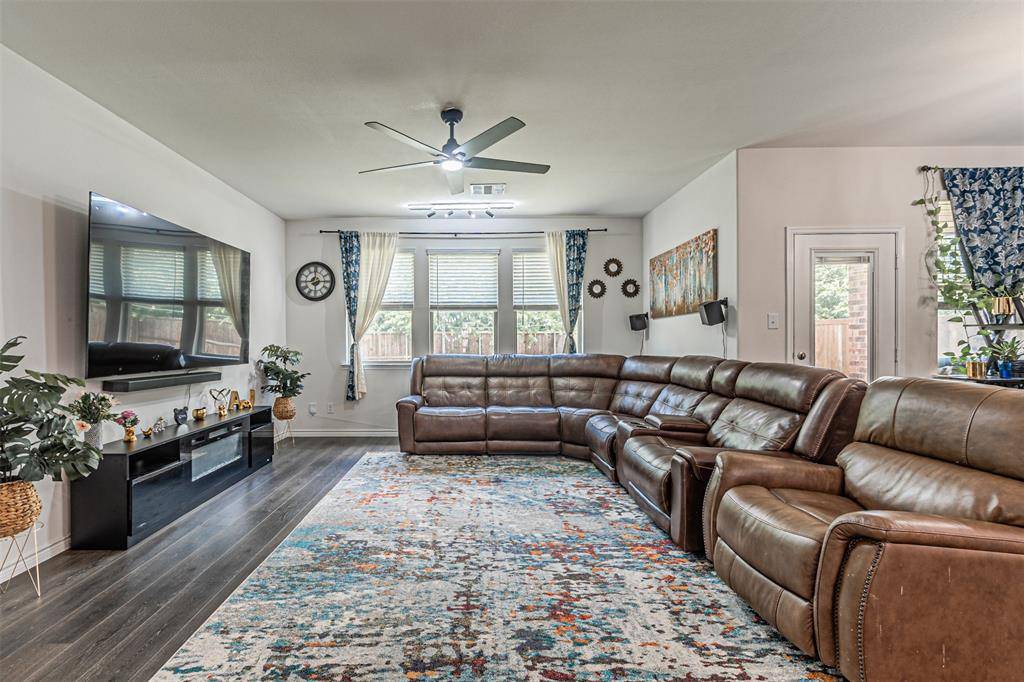 Celina, TX 75009,3316 Azure Lane