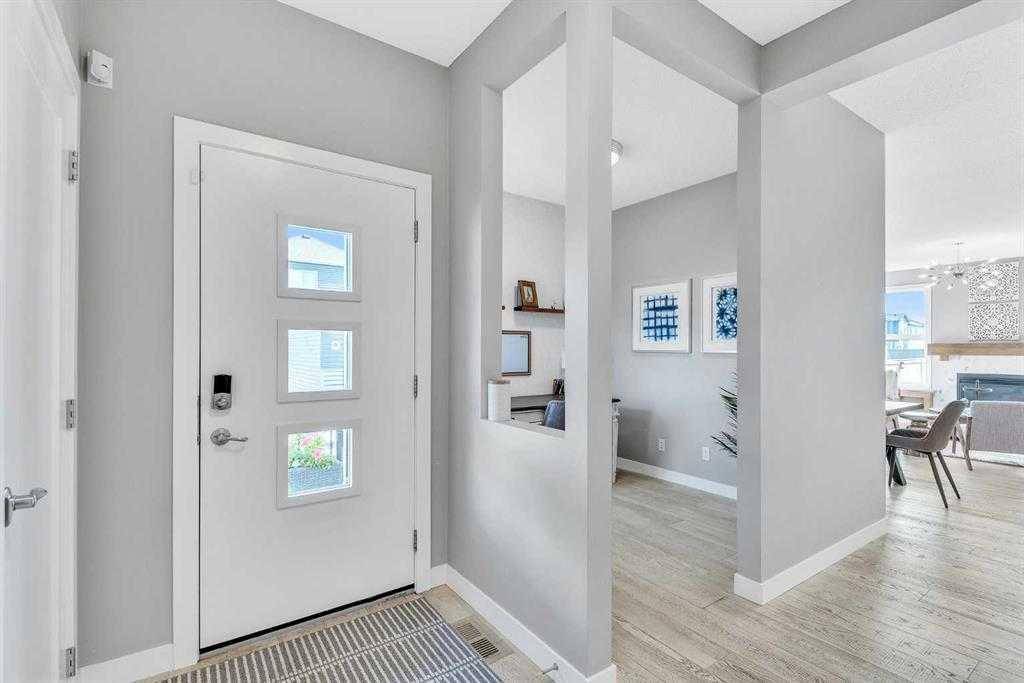 Calgary, AB T2X 4G1,333 Walgrove TER Southeast