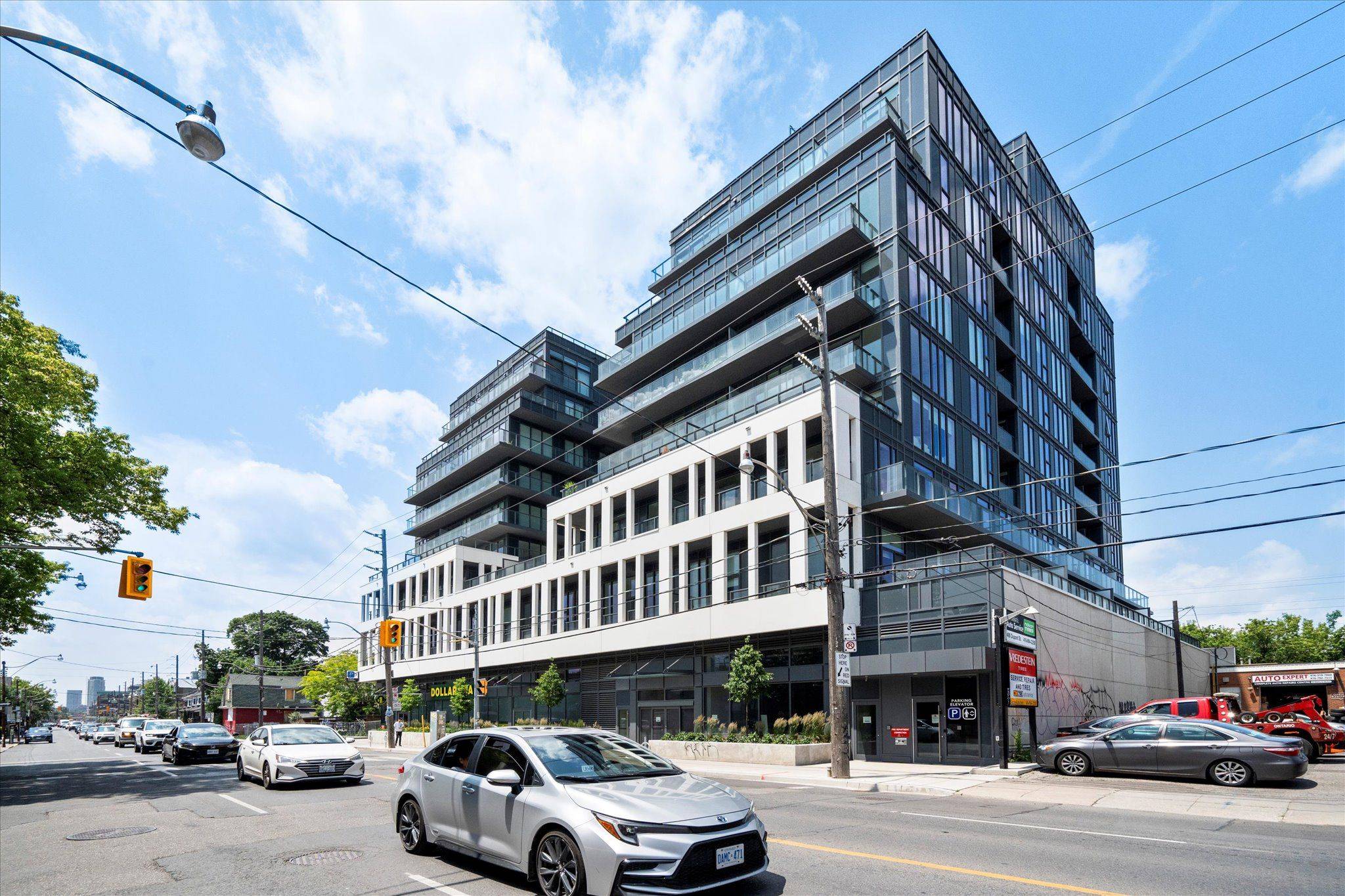 500 Dupont ST #511, Toronto C02, ON M6G 0B8