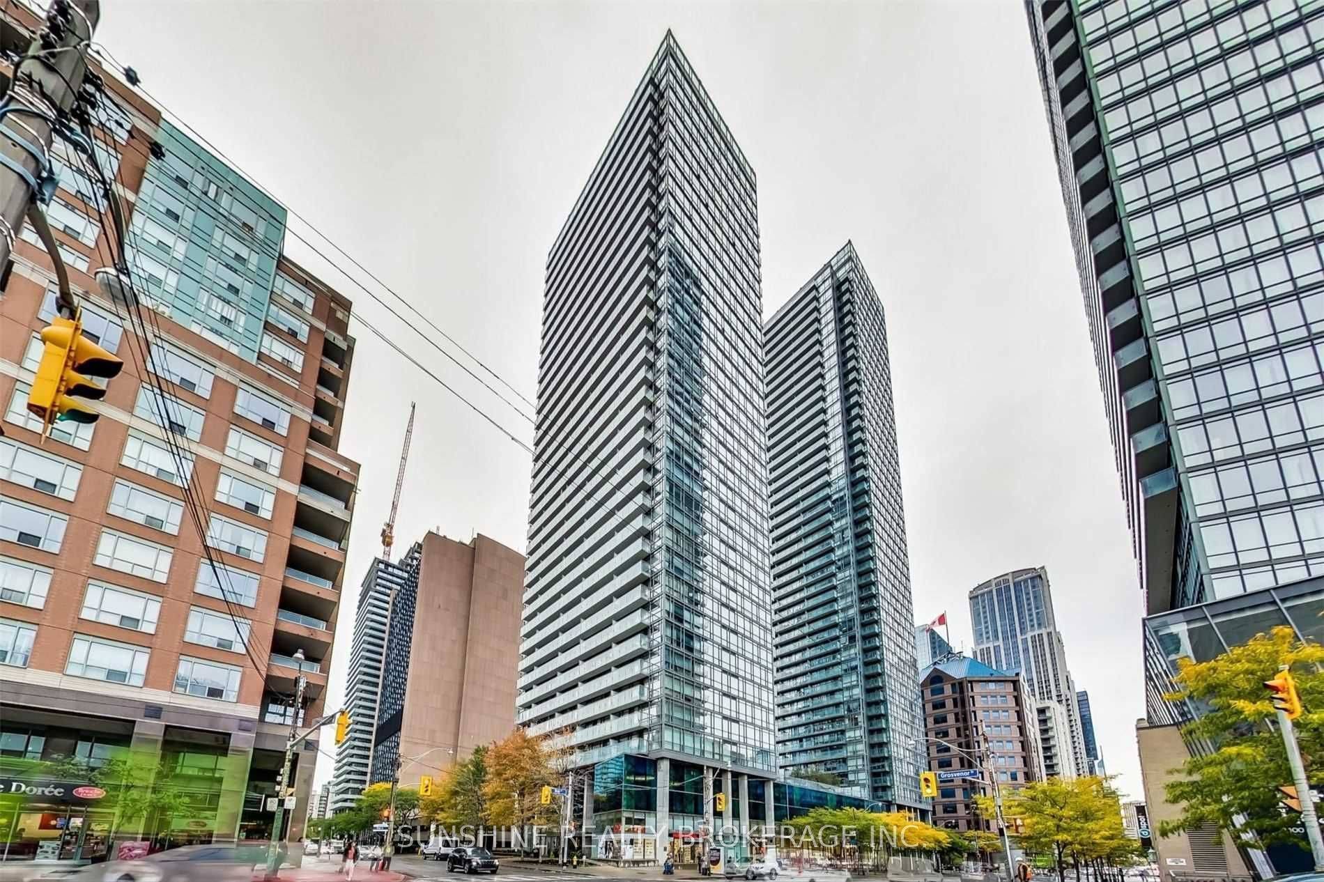 37 Grosvenor ST #3308, Toronto C01, ON M4Y 3G5