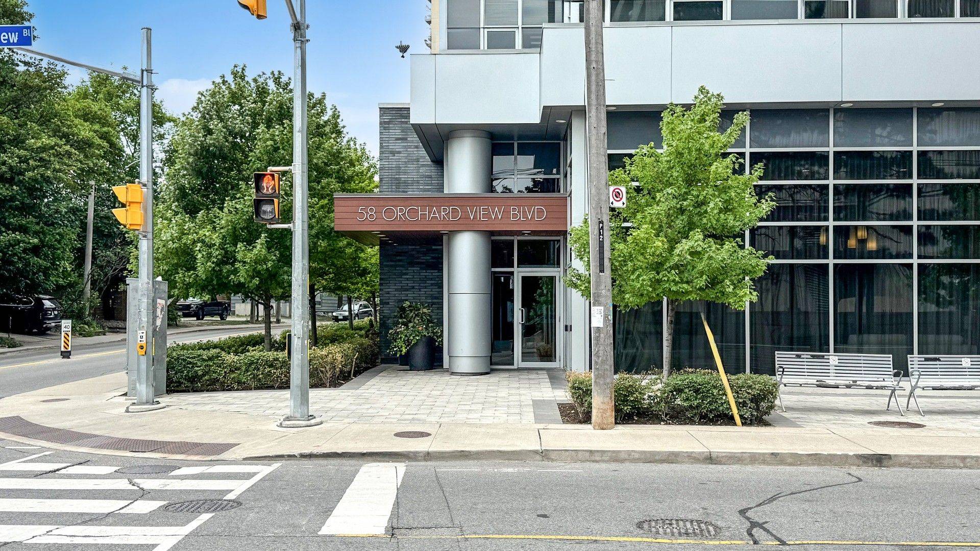 Toronto C03, ON M4R 1B9,58 Orchard View BLVD #308