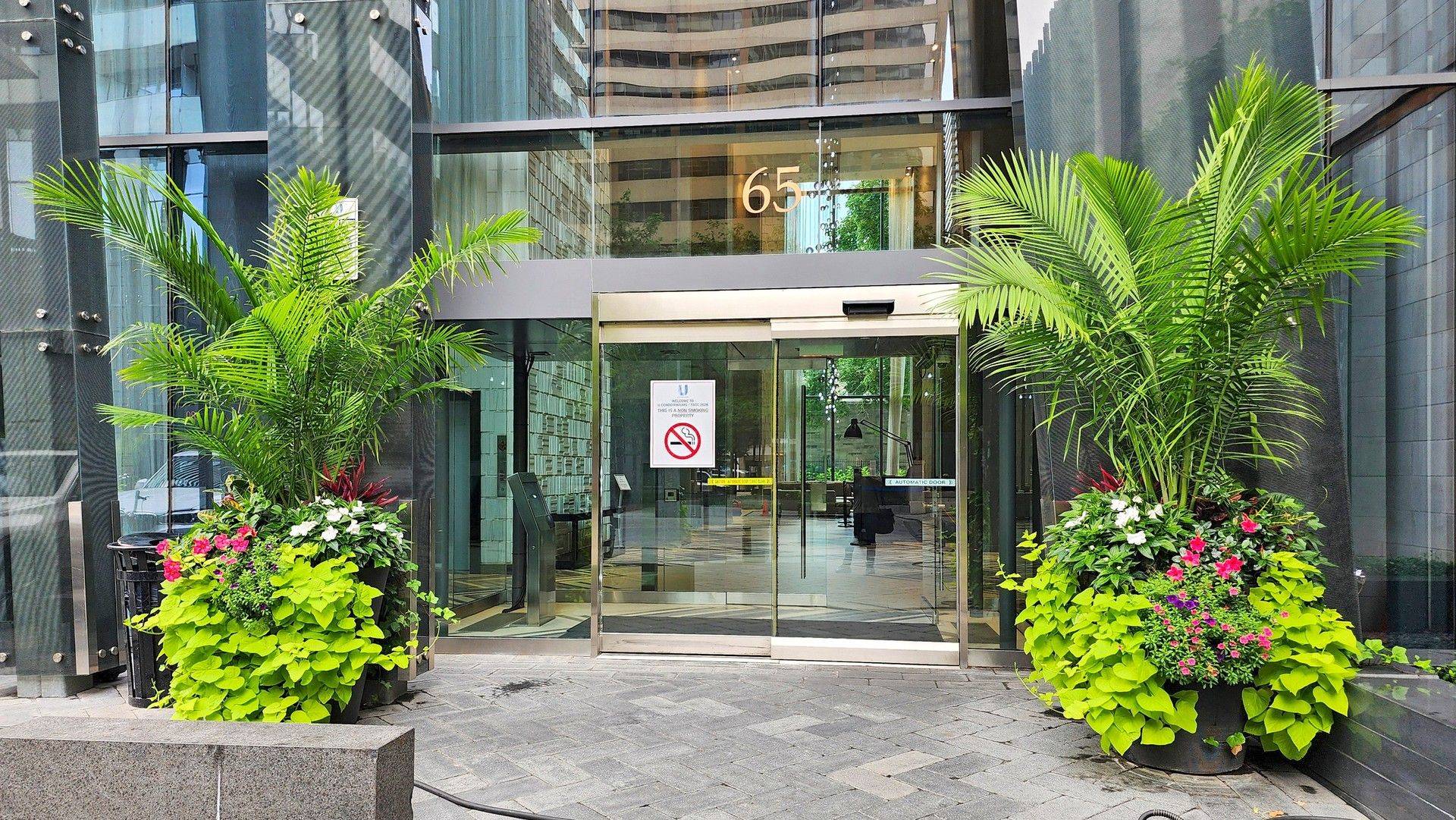 Toronto C01, ON M5S 0A6,65 St Mary ST #1401