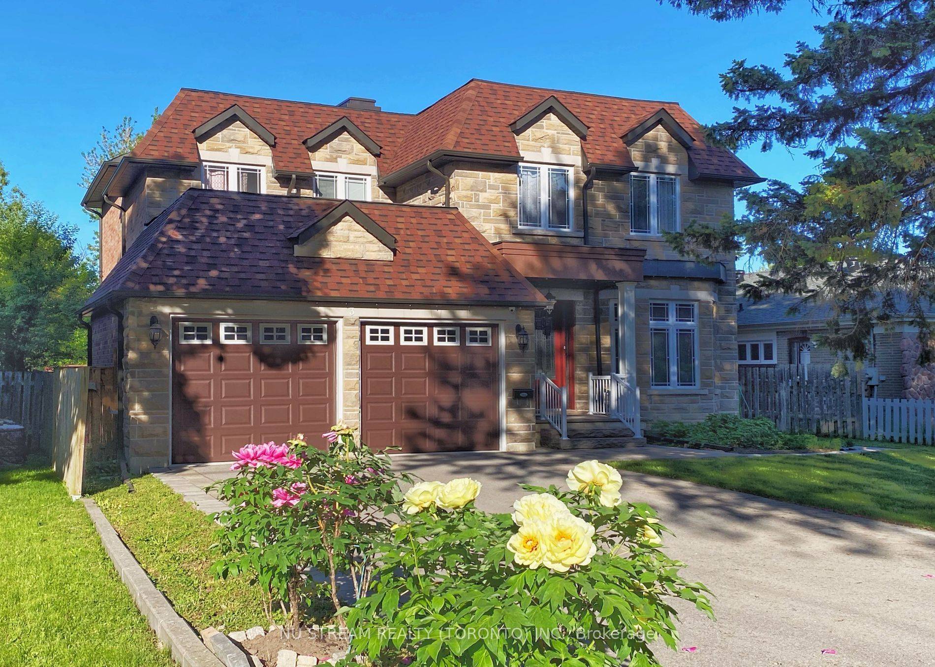 3 Lawndale RD, Toronto E08, ON M1M 3R7