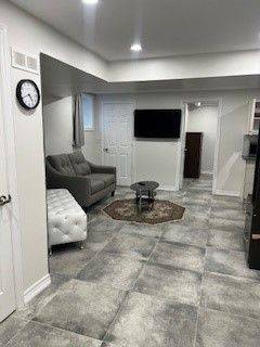Richmond Hill, ON L4E 0G9,11 Drizzel CRES #Basement